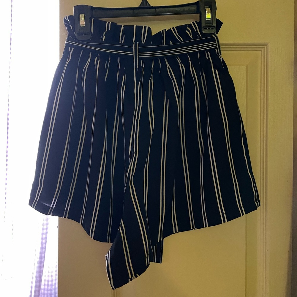 Black and White Striped SHEIN Shorts - Picture 3 of 4